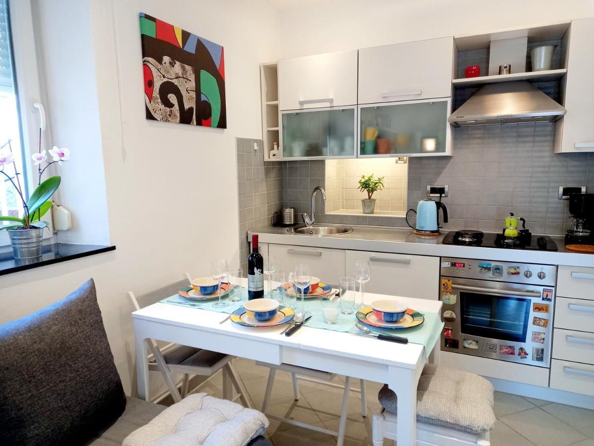 Apartment Punta Pola Esterno foto