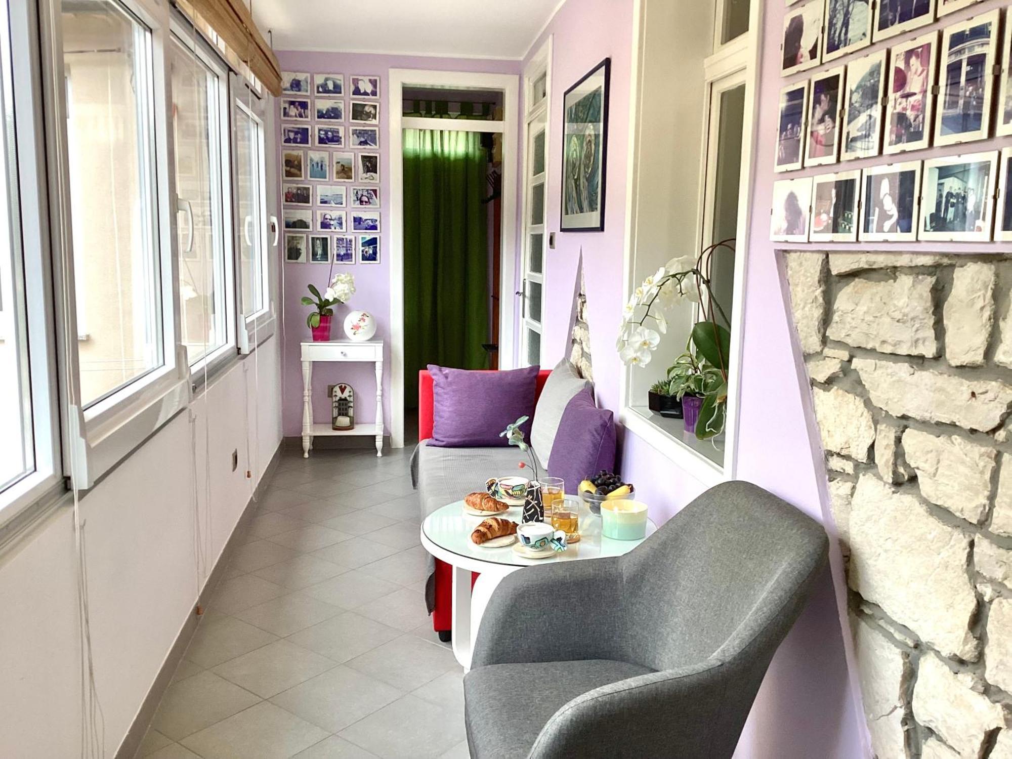 Apartment Punta Pola Esterno foto